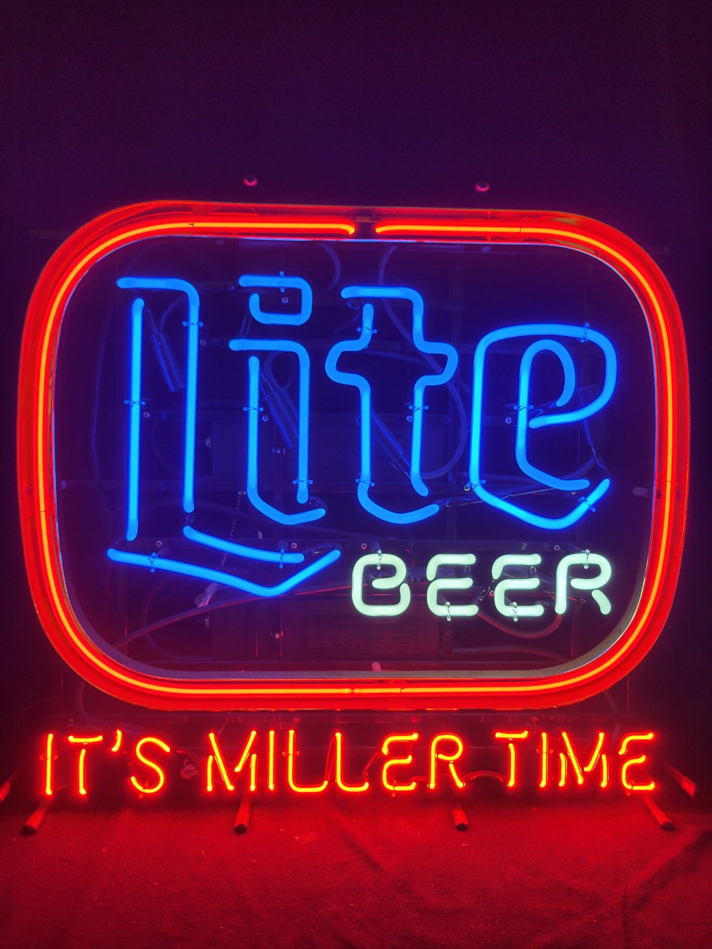 Lite Beer Border Retro "It's Miller Time" Neon Sign
