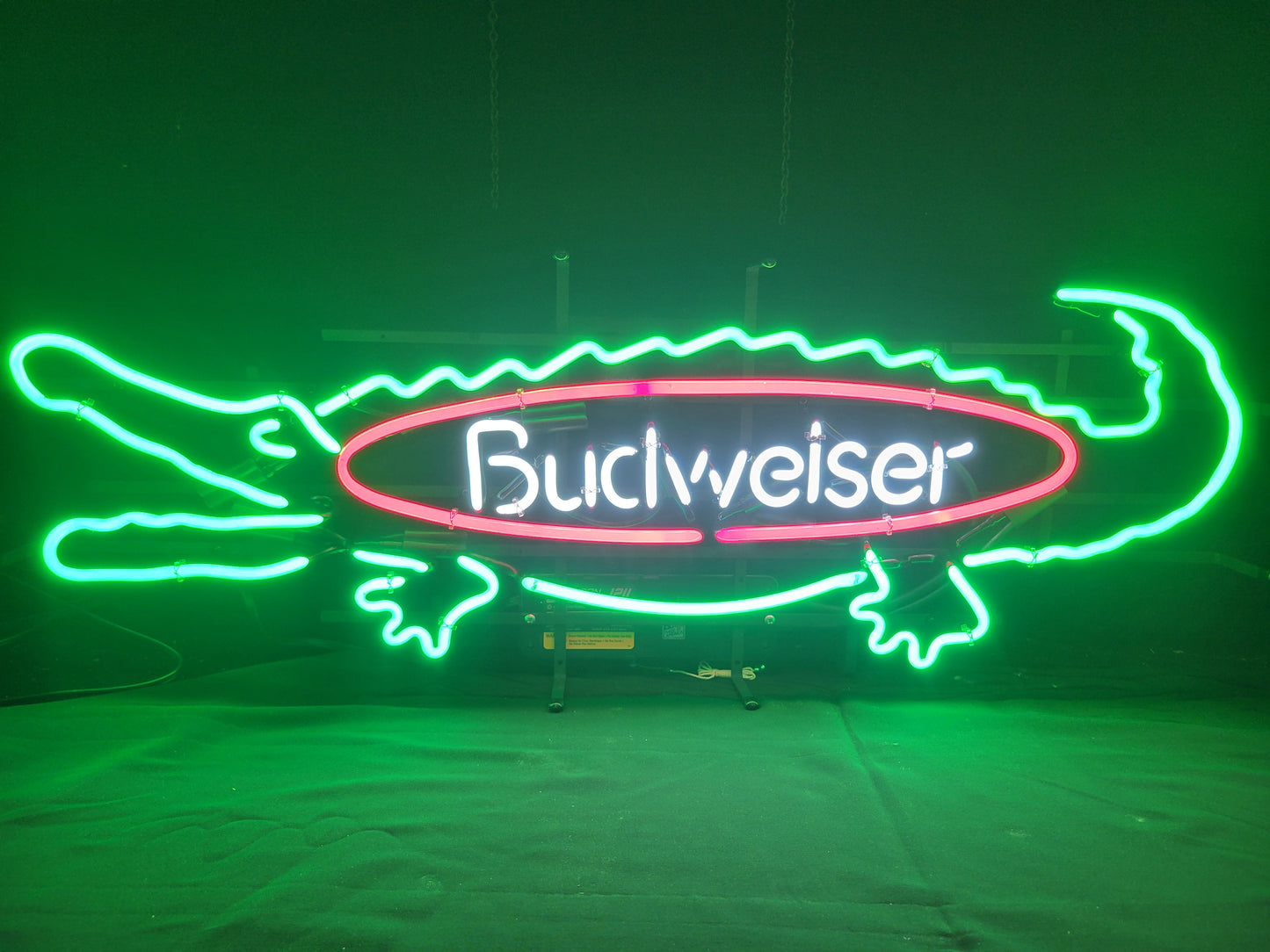 Budweiser alligator large neon beer sign