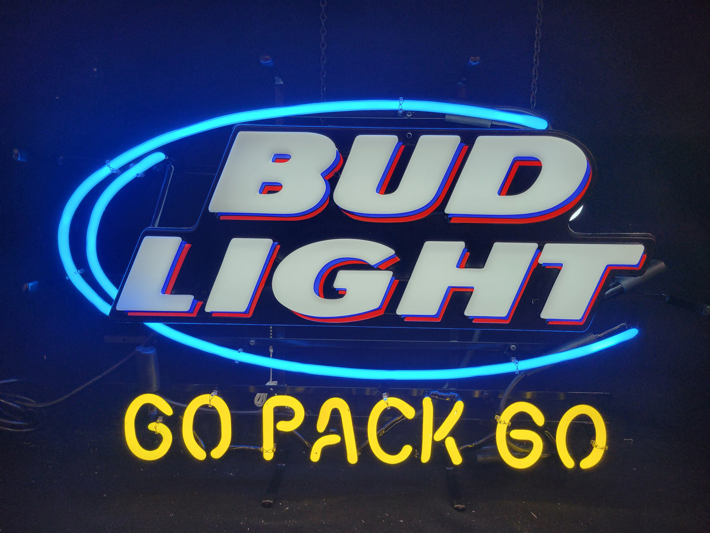Sports neon green bay packers bud light neon beer sign
