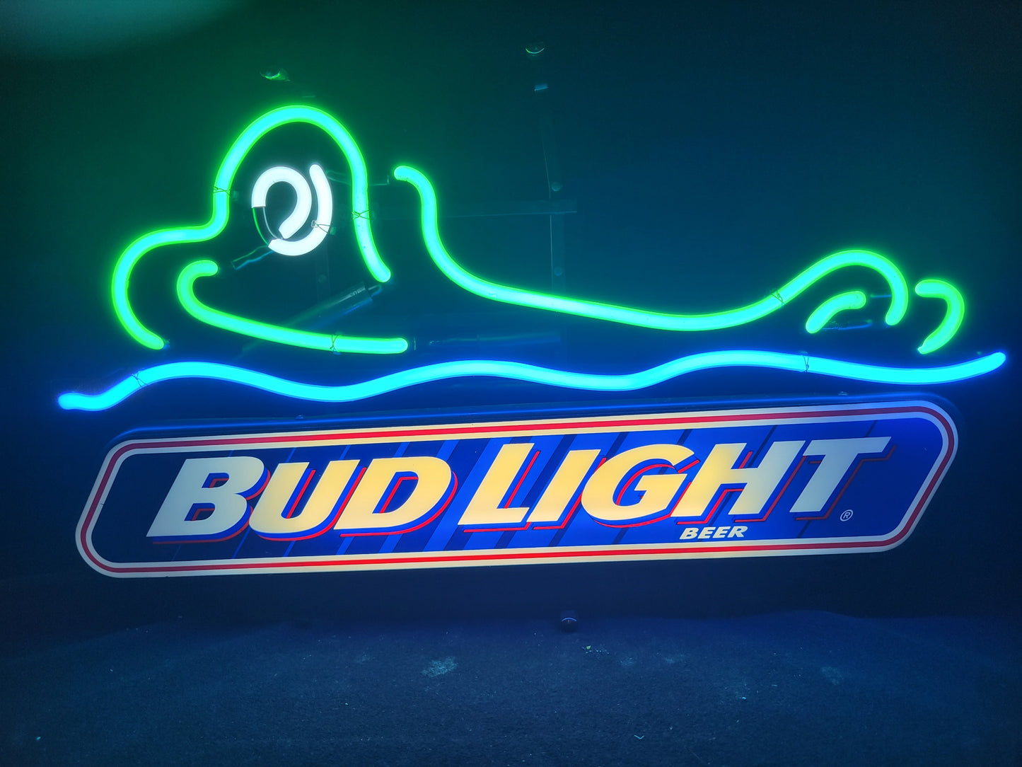 Bud Light Flex Alligator Head Neon Sign