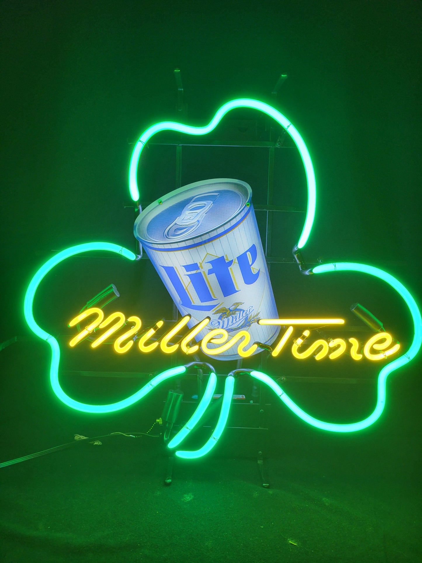 Lite Can Plate Shamrock Miller Time Neon Sign
